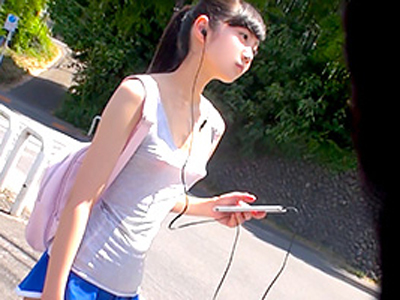 【エロ動画】富山の某コンビニで働く美少女がいつもノーブラでうろついてるとの情報を得て、遠路はるばる北陸へ！そこで見つけたスレンダー貧乳娘をナンパしAVデビューさせる！