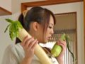 【エロ動画】ディルドオナニーじゃ我慢できない超乳人妻・Hitomiは、浮気相手のデカチンポに大興奮！奥まで突かれまくって歓喜の喘ぎ！